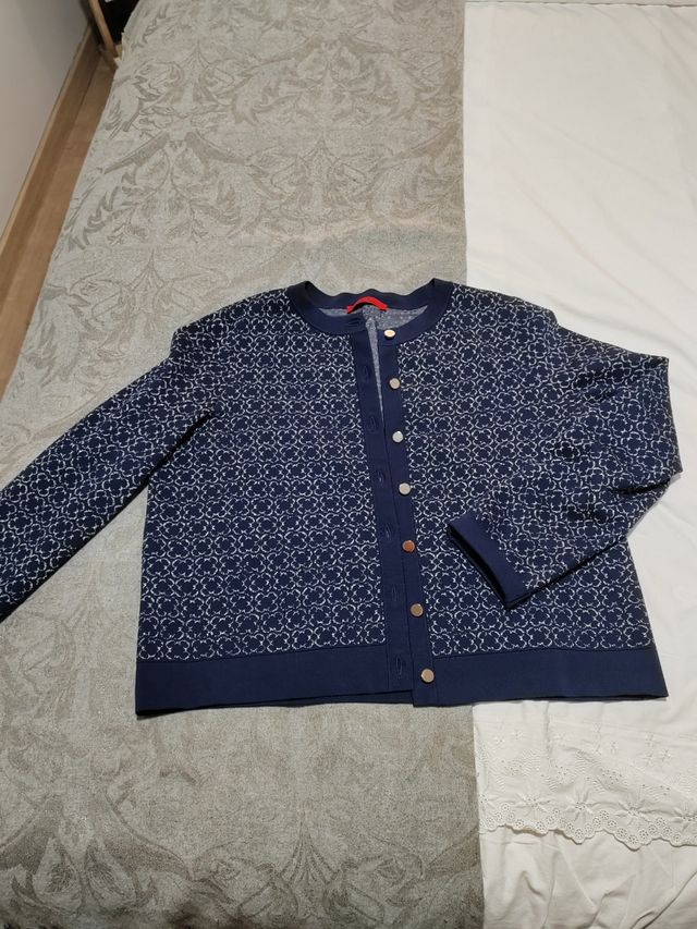 Conjunto de jersey y chaqueta ch