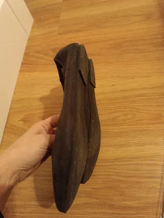 Bailarinas planas plateadas y negras