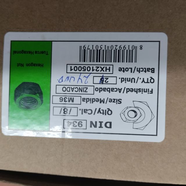 Tuercas métrica 36 24 und.