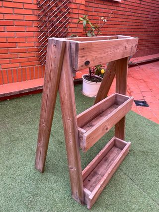 Jardinera vertical madera macetero