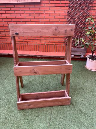 Jardinera vertical madera macetero