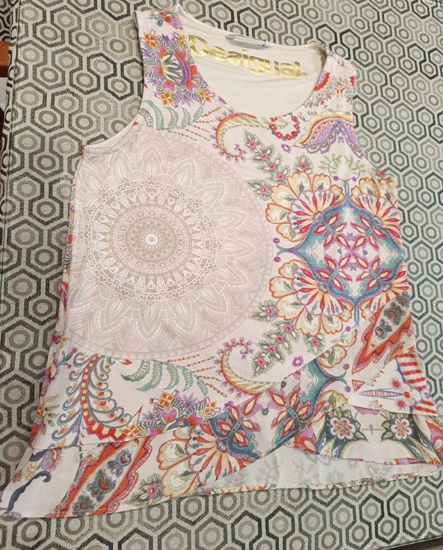Camiseta/blusa de tirantes bimateria Desigual