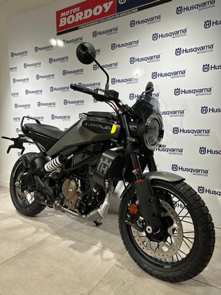 HUSQVARNA SVARTPILEN 125 2025