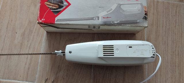 Faca elétrica de cozinha