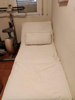 Oferta! En perfecto estado! Ikea.Sofá cama   90 cm