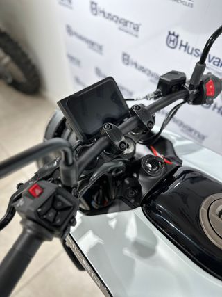 HUSQVARNA VITPILEN 125 2024