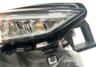 FARO LED CUPRA BORN DELANTERO DERECHA