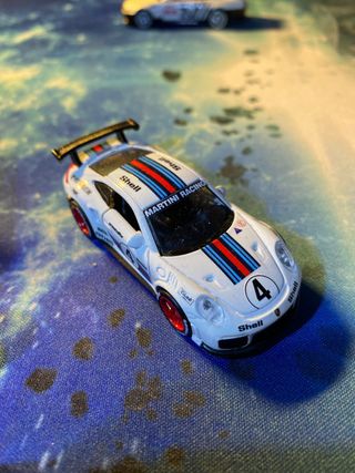 Burago Deluxe Porsche 911 GT2 RS