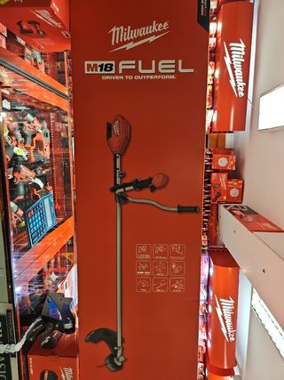 DESBROZADORA MILWAUKEE FBCU