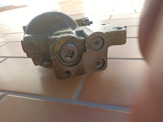 Elevador hidráulico John Deere 2650