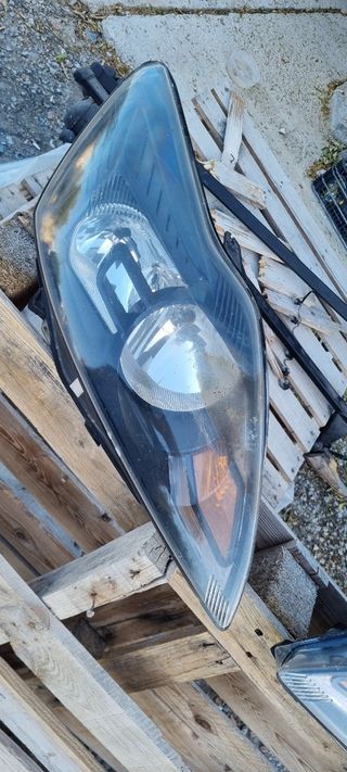 Faros ford focus ...