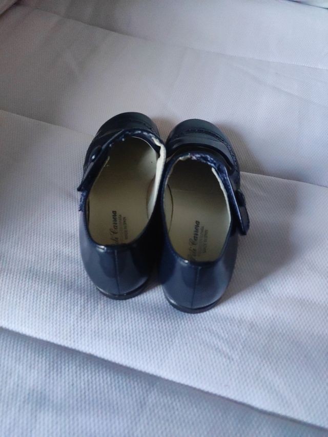 Zapatos niña azul marino Pili Carrera 29