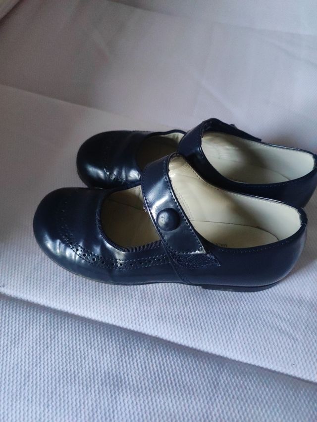 Zapatos niña azul marino Pili Carrera 29