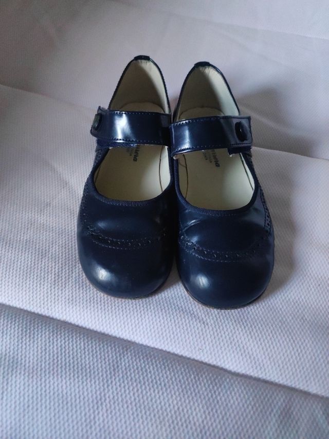 Zapatos niña azul marino Pili Carrera 29