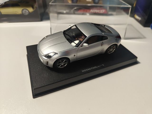 Nissan 350 Fairlady Z slot AUTOart