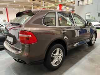 Porsche Cayenne 2009 PDCC