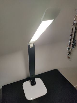 Lampara led de luz cálida y blanca