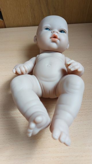 Bebé muñeca Arias elegance