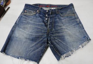 LEVIS short autenticos, rasgados ,edicion limitada