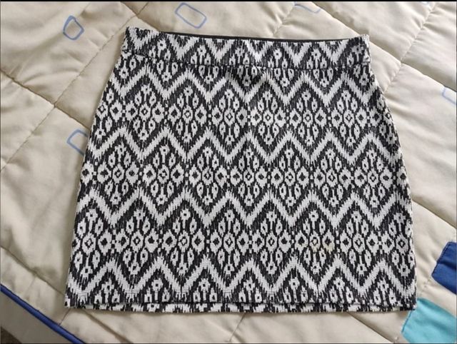 Falda de estampado geométrico