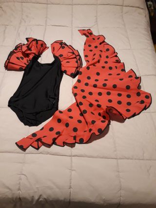 Falda flamenca-rociera fuxia