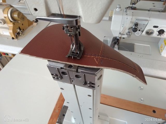 Maquina de dos agujas triple arrastre