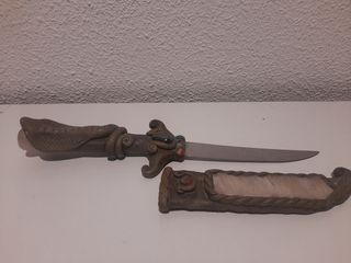 Cuchillos decorativos artesanos
