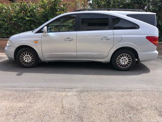 SsangYong Rodius 2011