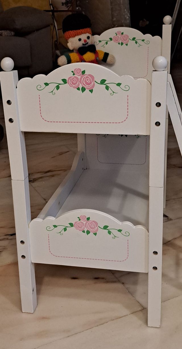 LETTO A CASTELLO GIOCATTOLO E APPENDIABITI