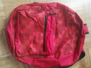 Mochila tela color rojo