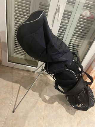 Carro de golf y Palos Golf