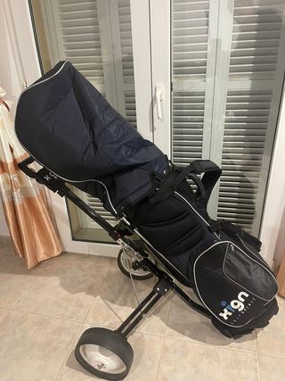 Carro de golf y Palos Golf