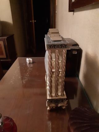 Reloj antiguo de mesa