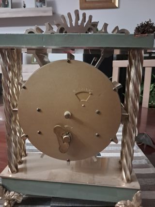 Reloj antiguo de mesa