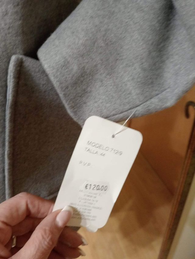 Chaquetón  de Lana Gris Asimétrico