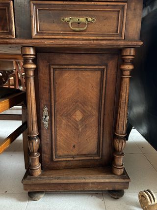 Escritorio o mesa de despacho, madera de nogal