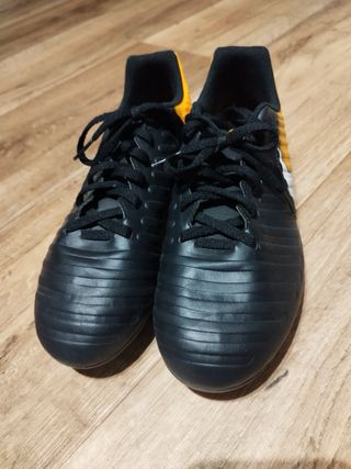 Zapatillas-botas futbol talla 38