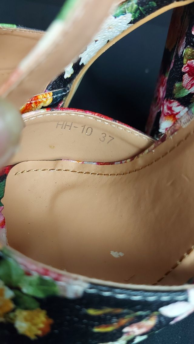 Scarpe donna contatti con plateau