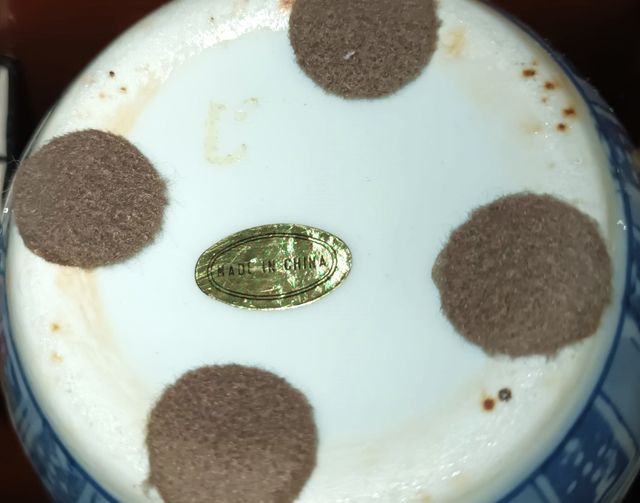 Florero cerámica chino pequeño.