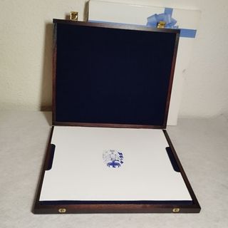 Estuche de Mader, para Medallas, Monedas