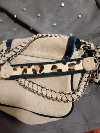 Bolso ante Zara