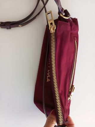 Bolso color vino