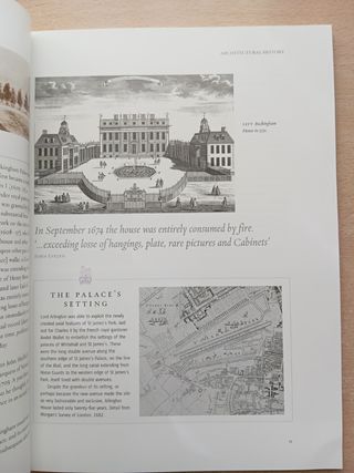 BUCKINGHAM PALACE. OFFICIAL SOUVENIR GUI