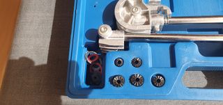 kit completo de abocardado y ensanchado de tubos.