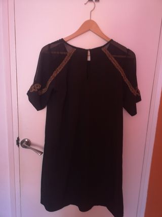 Vestido negro  con abalorios