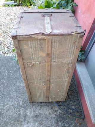 BAÚL/ARCÓN ANTIGUO A RESTAURAR.