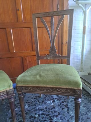2 Sillas madera y tapizada vintage