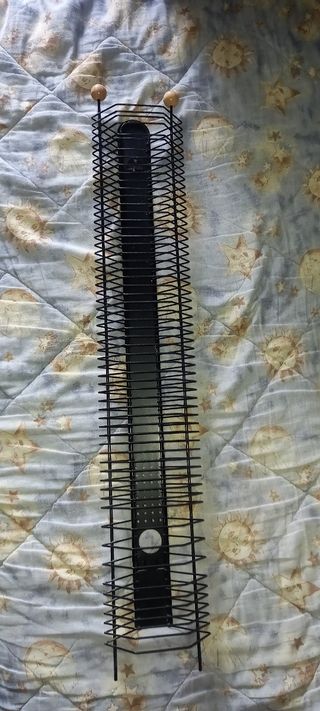 ESTANTERIA CD COLGANTE