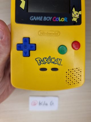 Gameboy Color Pikachu Edition