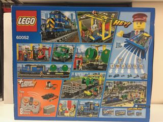 Treno Merci Lego 60052 con binari